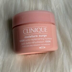 Clinique Mini Moisture Surge 100H Auto Replenishing Hydrator Moisturizer